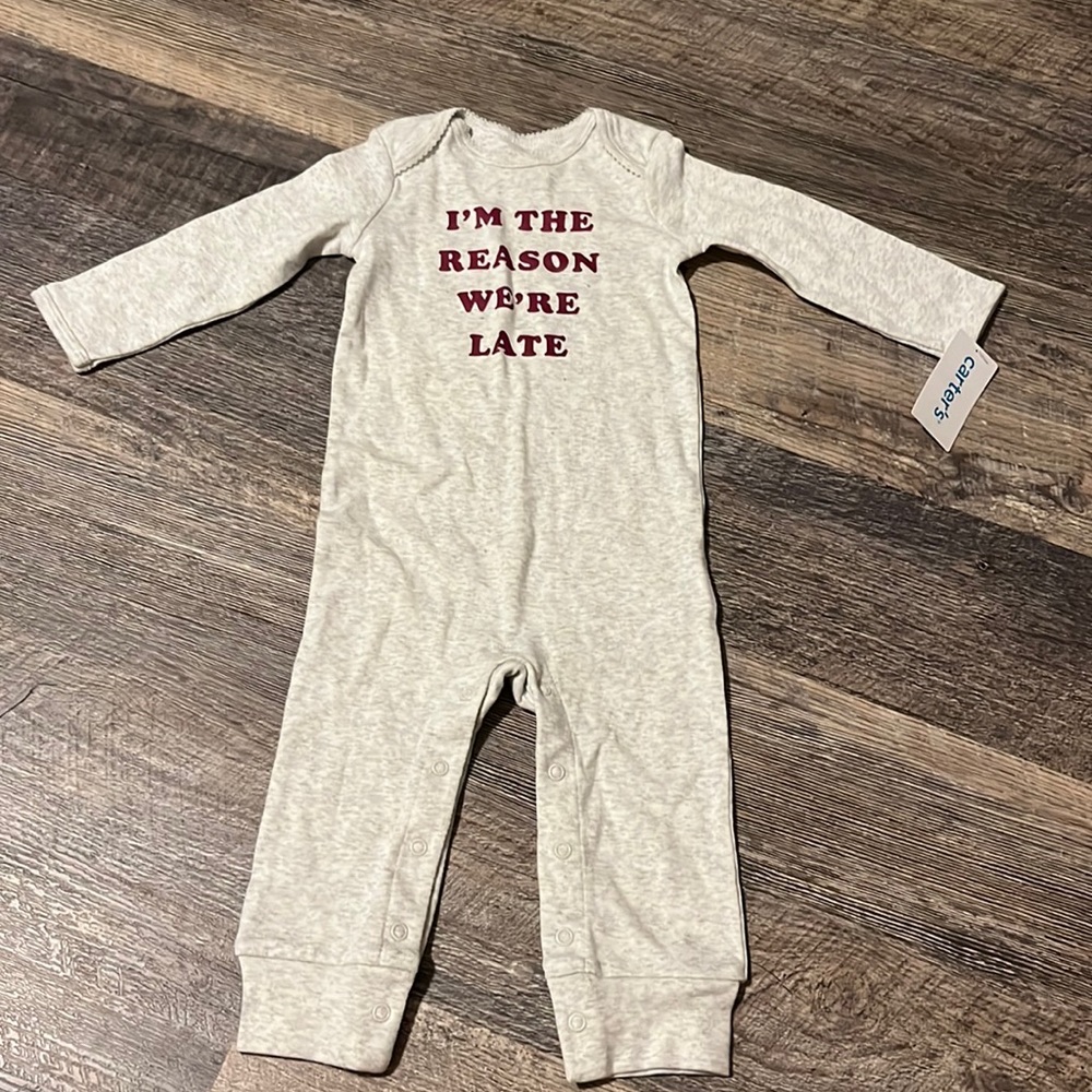 NEW! NWT! Carters Graphic Footie 12 Months